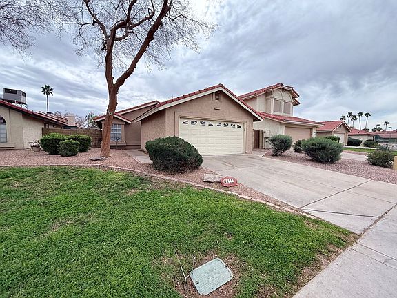 2nd image of 2307 W Gail Dr