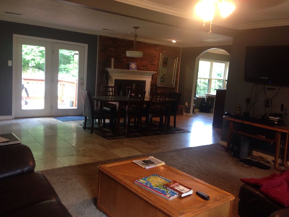 1st image of 9508 Ravenwood Cir