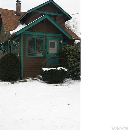 2nd image of 24 Parkway St