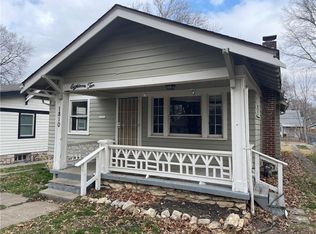 1810 E 70th St, Kansas City, MO 64132