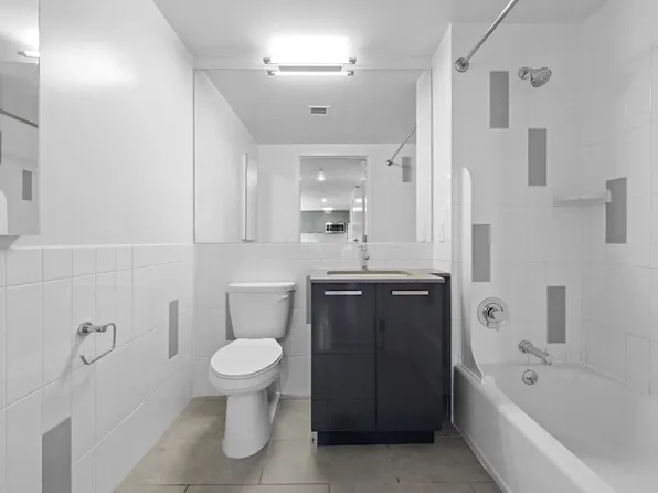 310 Clarkson Avenue image 9 of 11