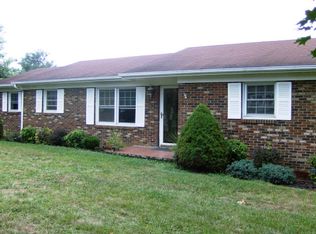 18459 Windsor Ln, Abingdon, VA 24211