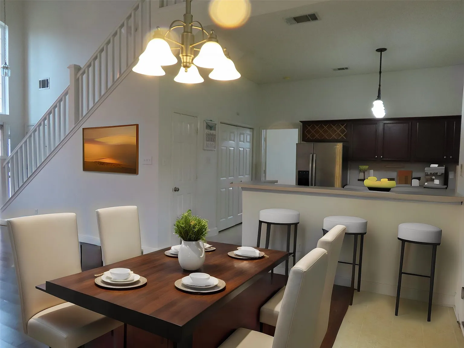 3 bed, 1726 sqft, $2,395 — Photo 2