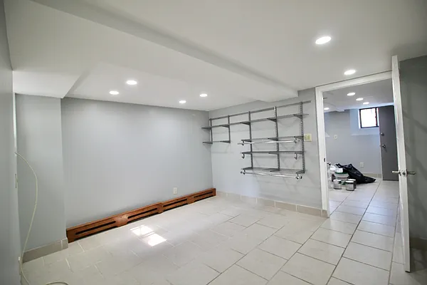 Rented by Hagstrom Management Inc | media 19