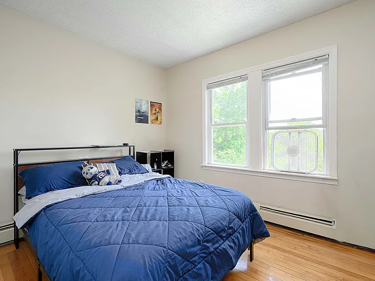 Back room bedroom off of large 2nd floor room