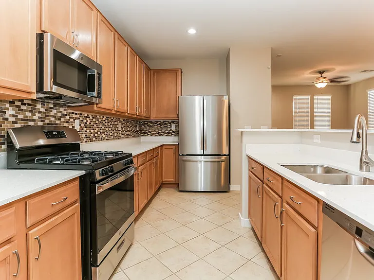 10813 Cape Shore Ave — Photo 6