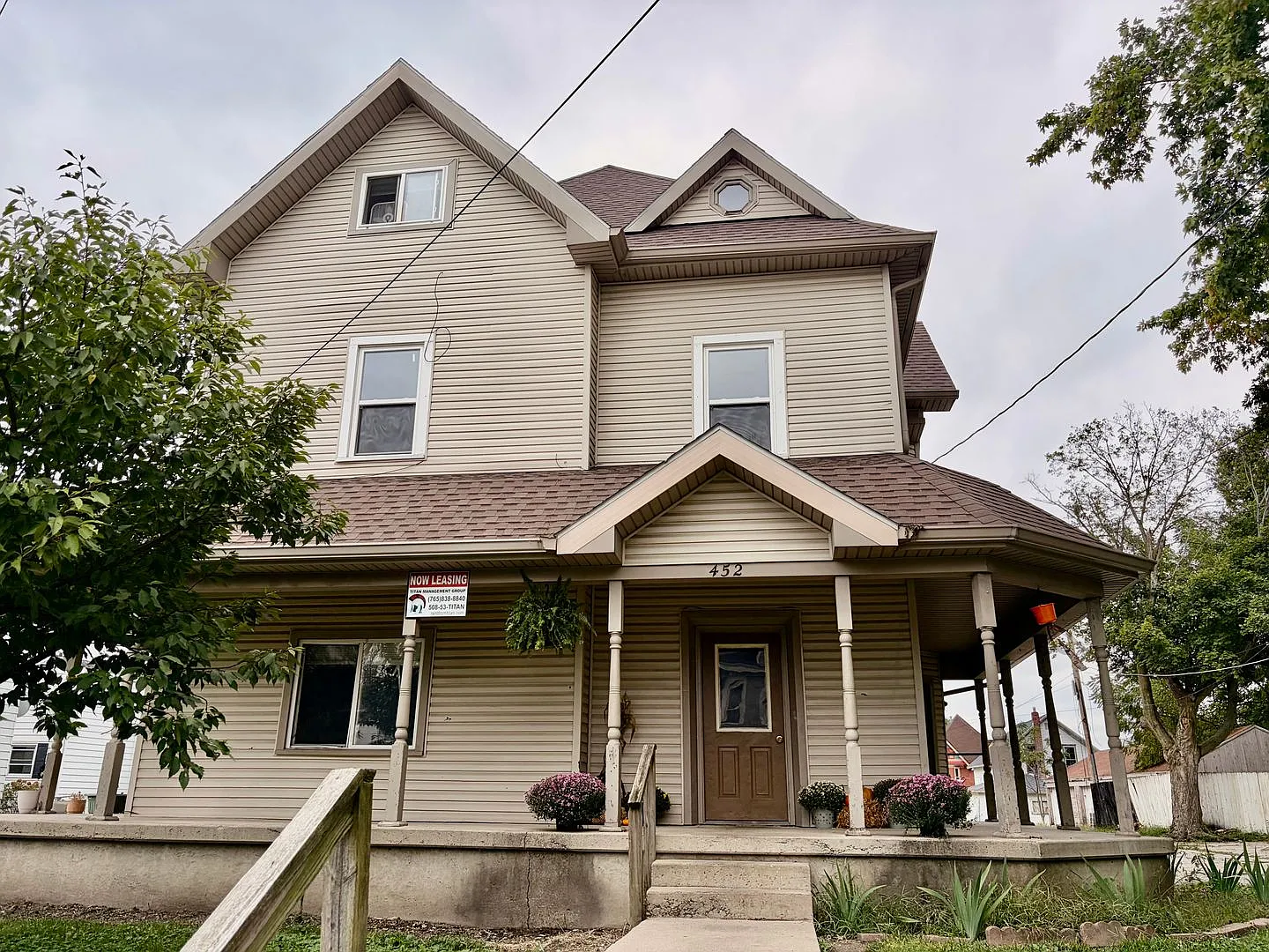 452 S. Main St. — Photo 1