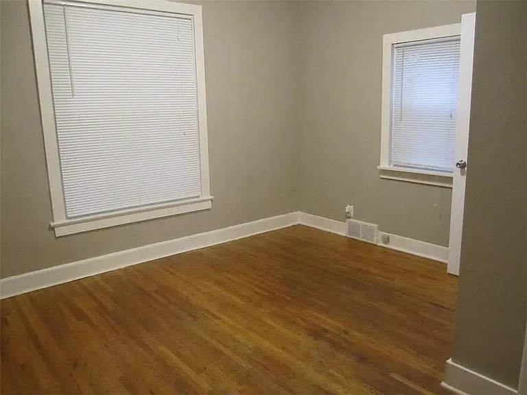 1812 Jackson St NE #1 — Photo 8