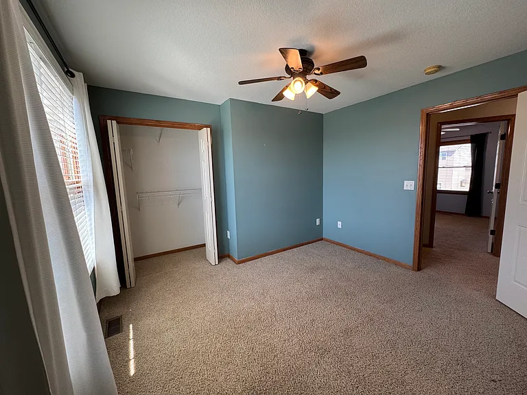 511 NW Benjamin Ct — Photo 14