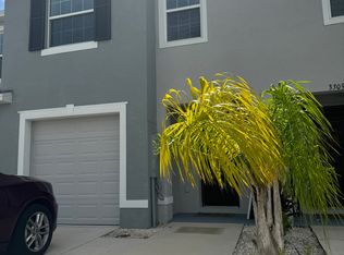 33102 Major Oak Dr, Wesley Chapel, FL 33545