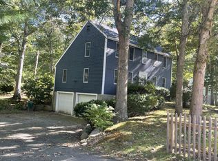 23 Radcliffe Rd, Mashpee, MA 02649