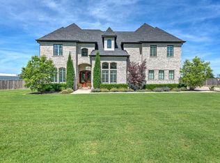 1250 Concord St, Lowell, AR 72745