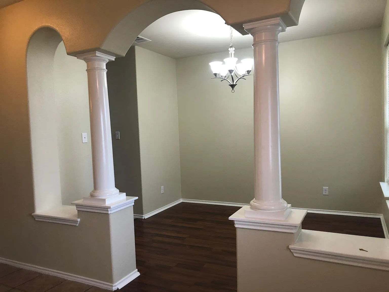 4 bed, 2217 sqft, $2,450 — Photo 4