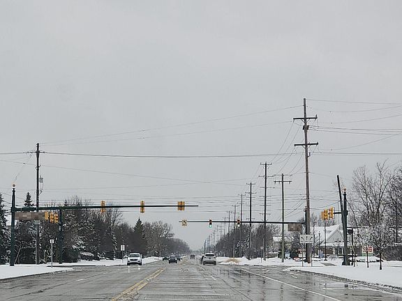 4th image of 41415 White Tail Ln #11