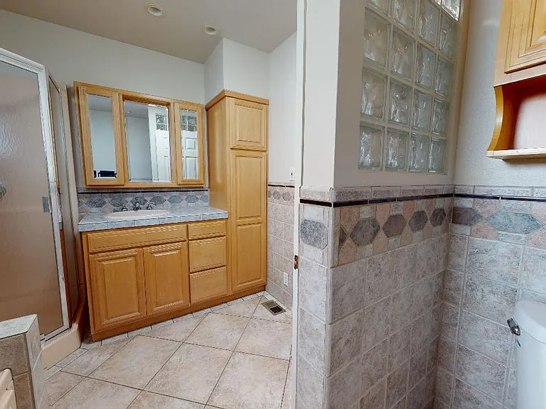 713 I Ave — Photo 8