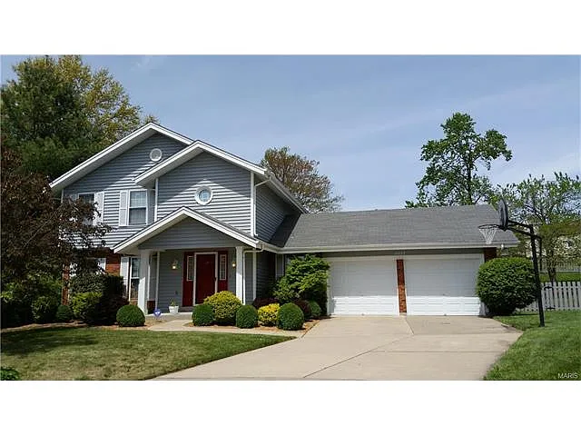 3077 Winding River Dr photo 1