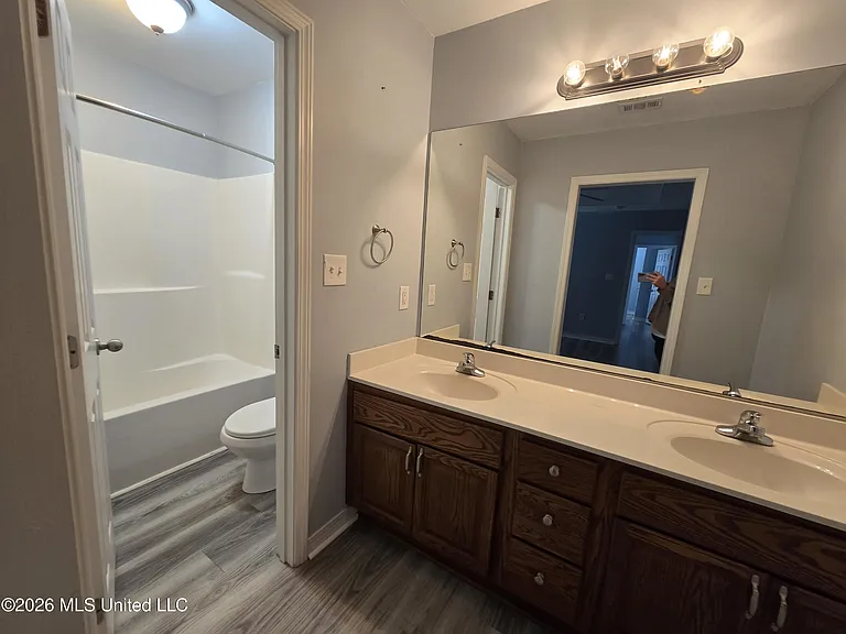 15011 Camp Ln — Photo 11