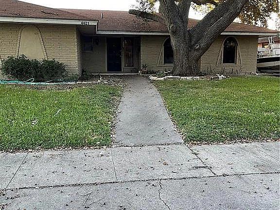 3rd image of 4421-1 Coventry Ln