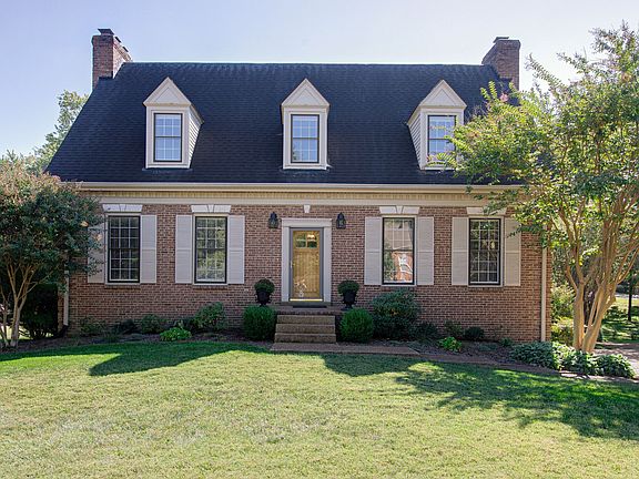 2nd image of 209 Asheboro Pl