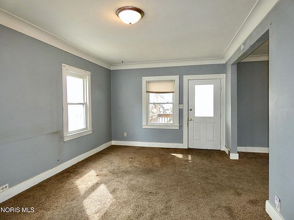 2nd image of 1546 Gould Rd