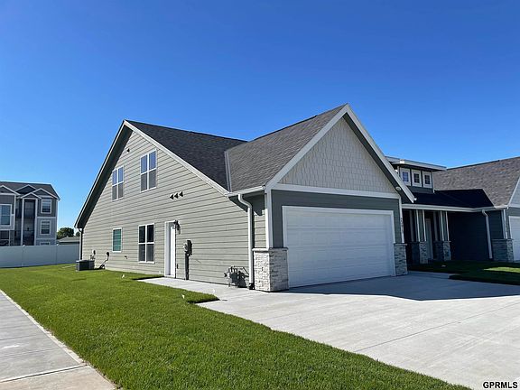 2nd image of 23813 Harvet Heights Cir