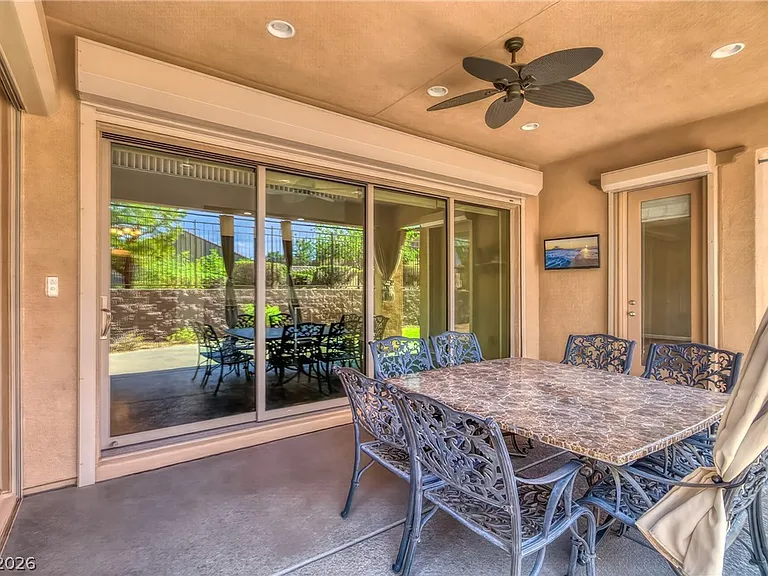 2852 Josephine Dr — Photo 37