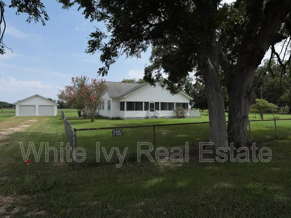 3289 County Road 158, Boling, TX 77420