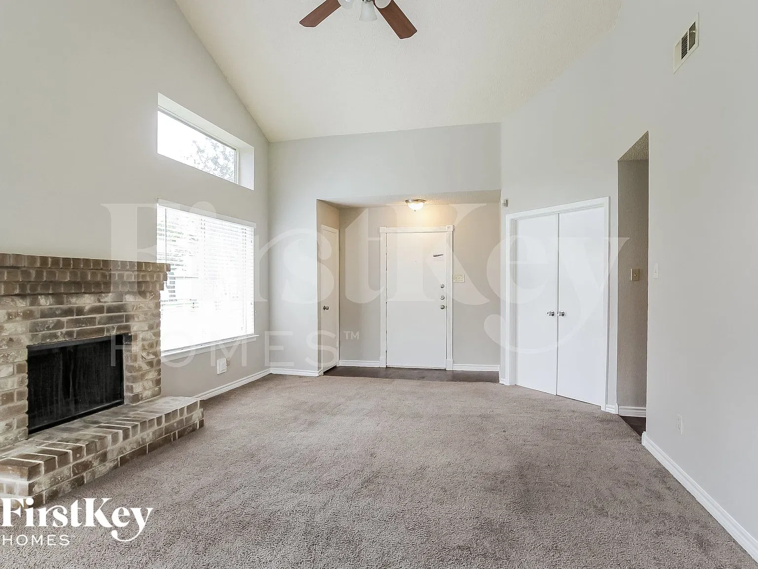 3 bed, 2.0 bath, 1202 sqft, $1,940 — Photo 4