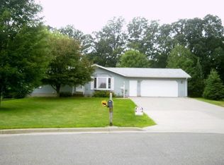 419 Hawk Ct, Stratford, WI 54484