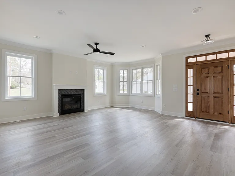 804 Shepherd St — Photo 8