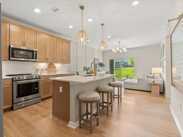 Magnolia Plan, Riverview at East Point