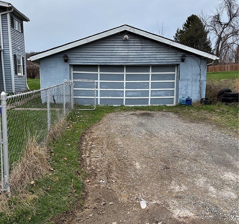 2nd image of 153 Beechwood St