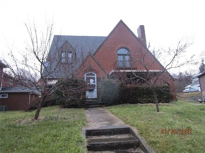 358 State St photo 1