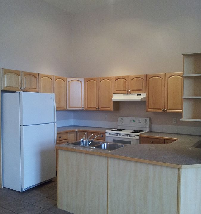 98 Blackfoot Blvd W, Lethbridge, AB T1K 7N7 Zillow