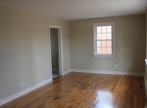 4th image of 7405 Parkline Dr