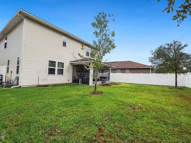 1120 Persimmon Dr — Photo 36