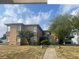 254 Rosebud Ave