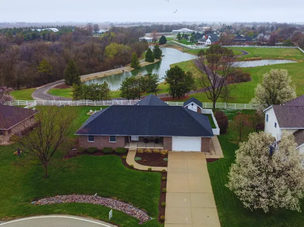 2388 Indian Grass Rd, Morris, IL 60450