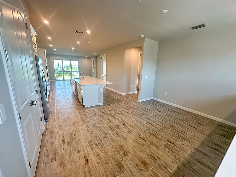 4551 Arboretum Cir #202 — Photo 8