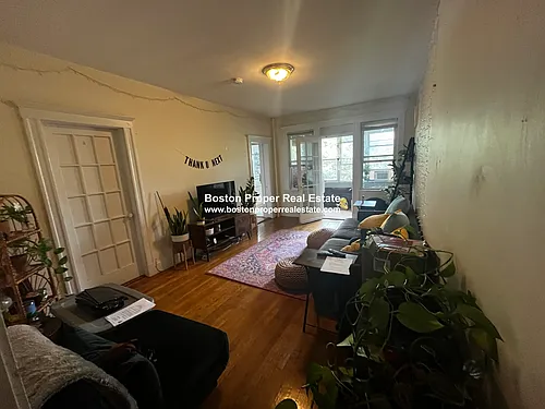 15 Melvin Ave Photo 1