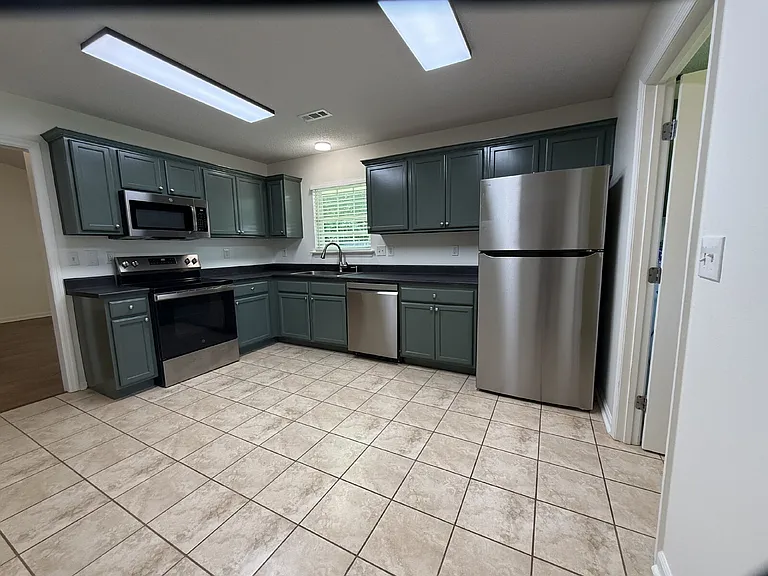 111 Turnstone Ct SW — Photo 7