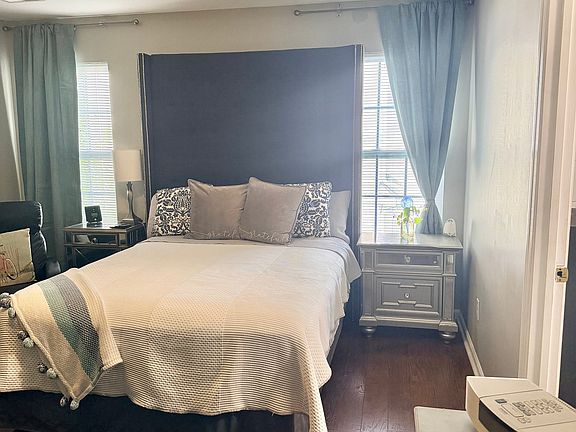 2nd image of 3555 Burkland Dr Unit 1