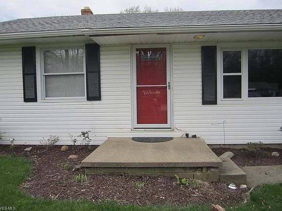 3rd image of 5718 Eastview Dr
