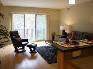 311 E Green St #2C, Ithaca, NY 14850