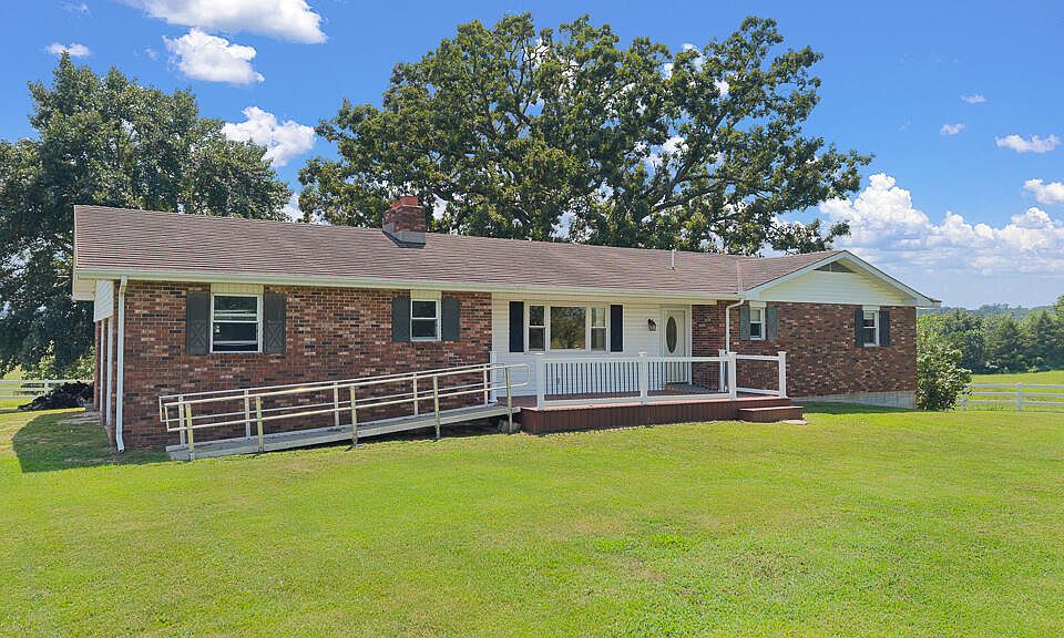 1st image of 8675 Farm Road 2195