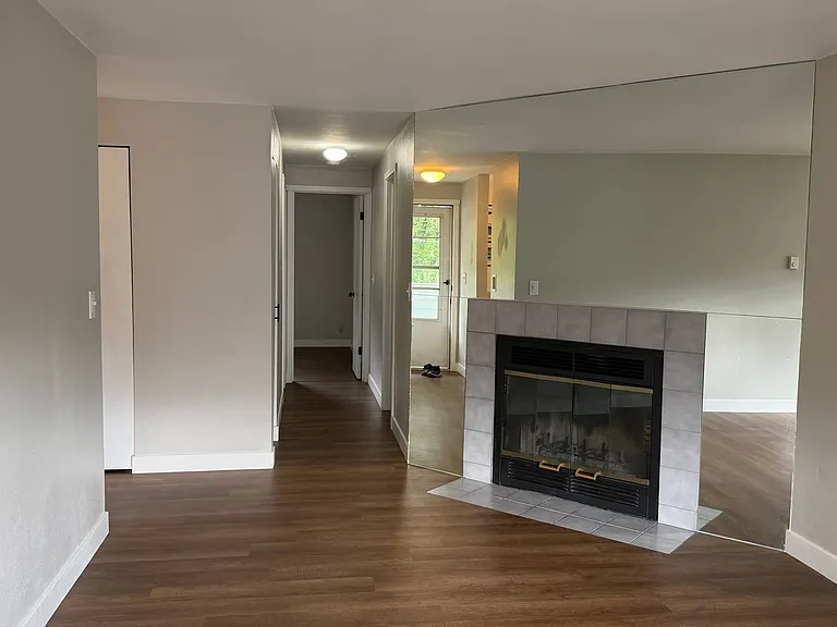 1624 201st Pl SE #6D — Photo 5