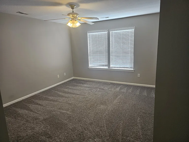 21531 S Peculiar Dr — Photo 10