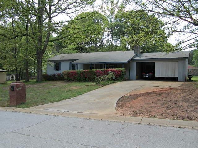 1st image of 3935 Leisure Ct SE
