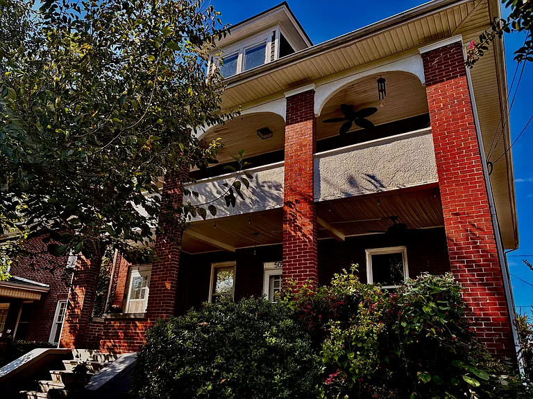 505B w/ Entire Balcony and Private Entrance!
