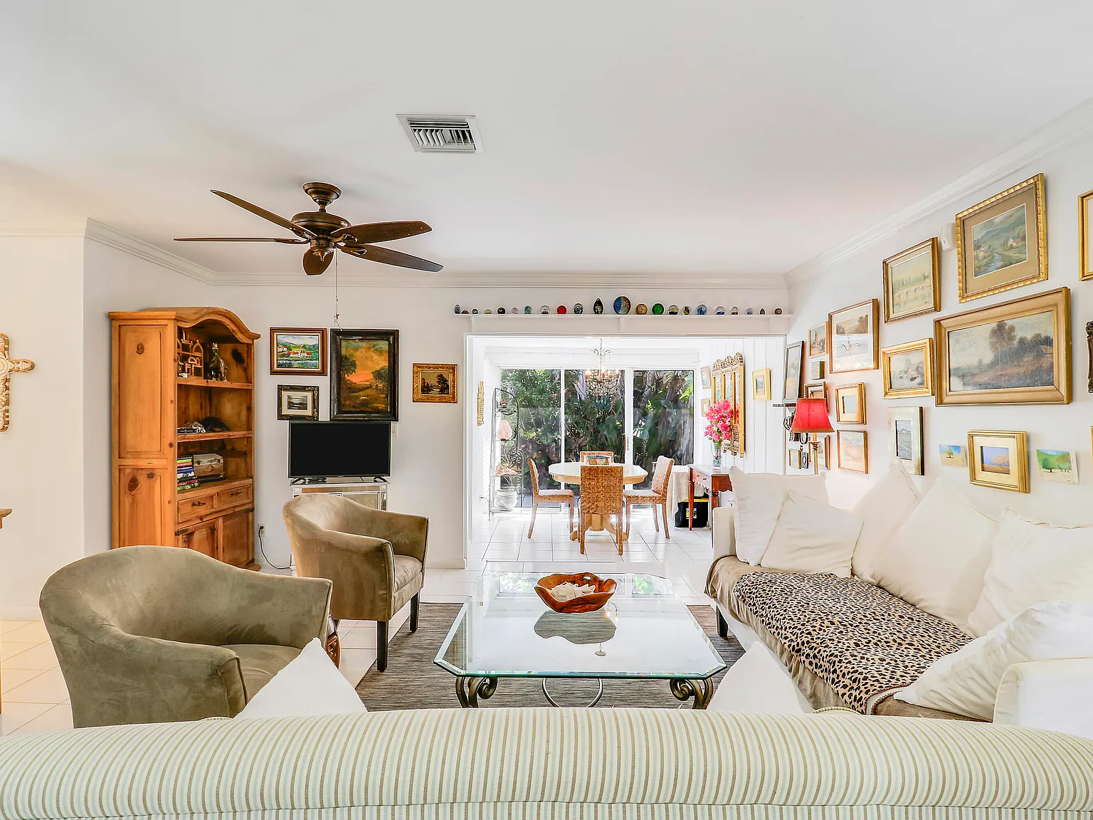 2 bed, 2.0 bath, 1038 sqft, $3,099 — Photo 4
